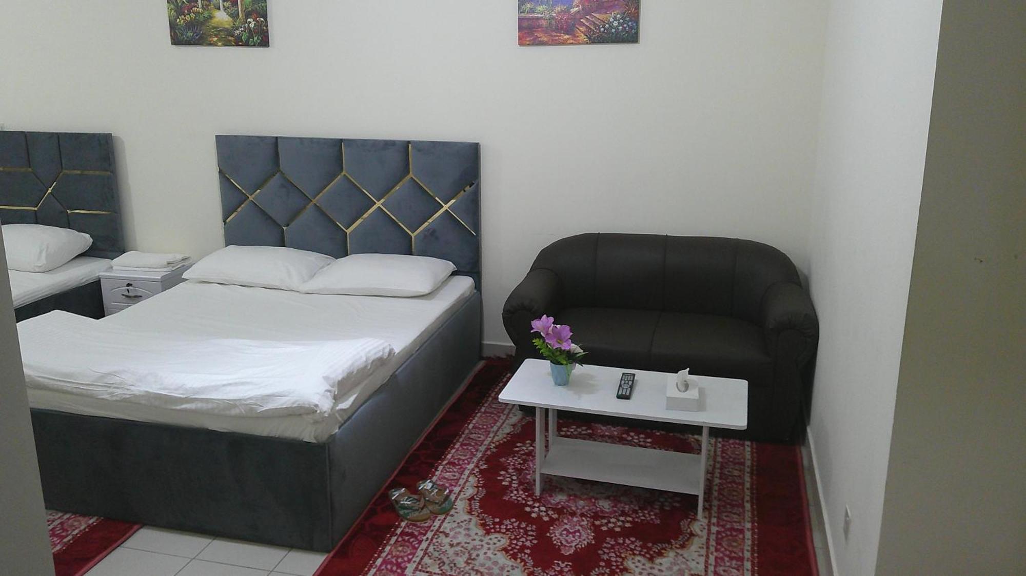 Ruby Star Hostel Dubai F2 Экстерьер фото