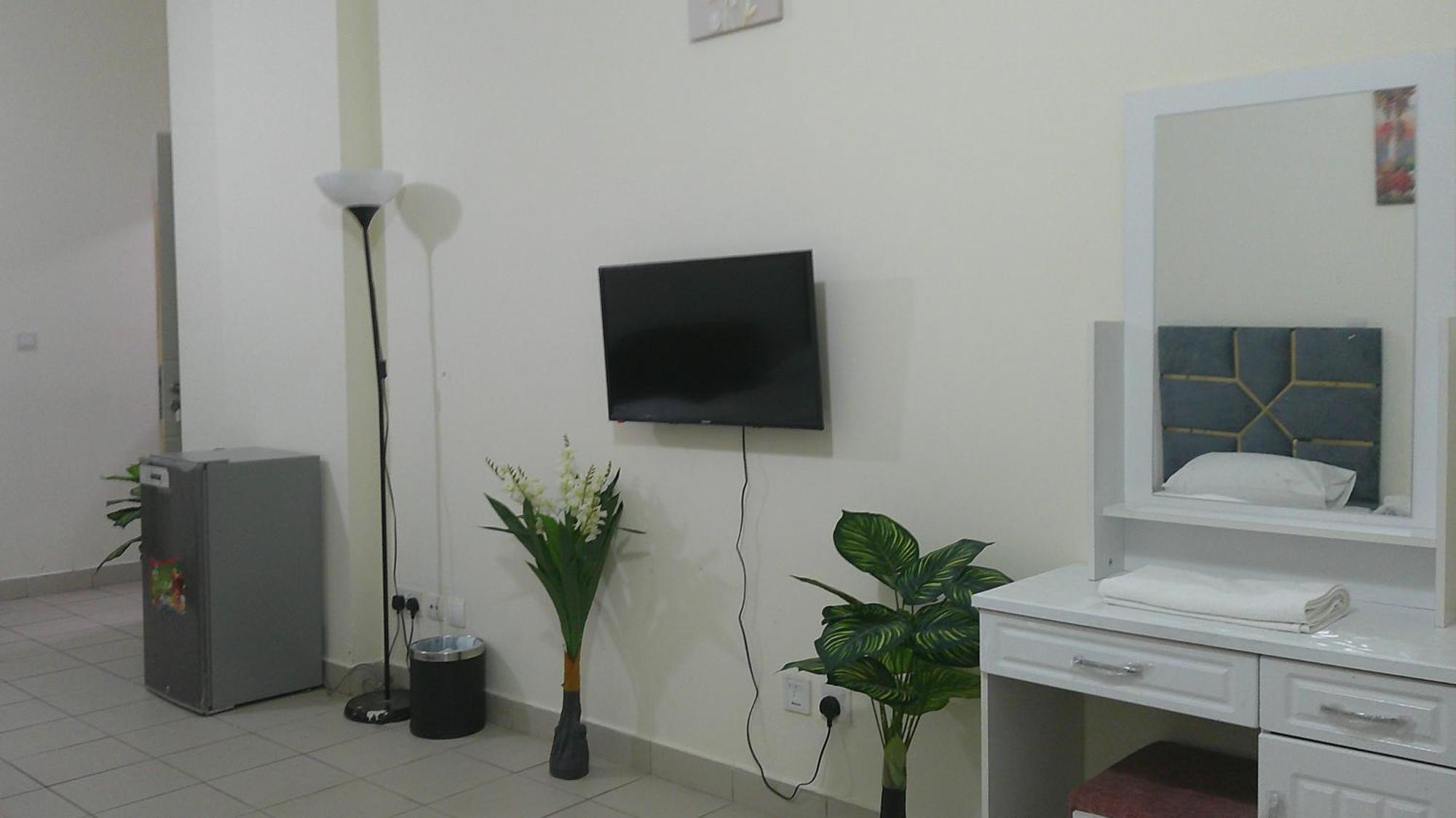 Ruby Star Hostel Dubai F2 Экстерьер фото