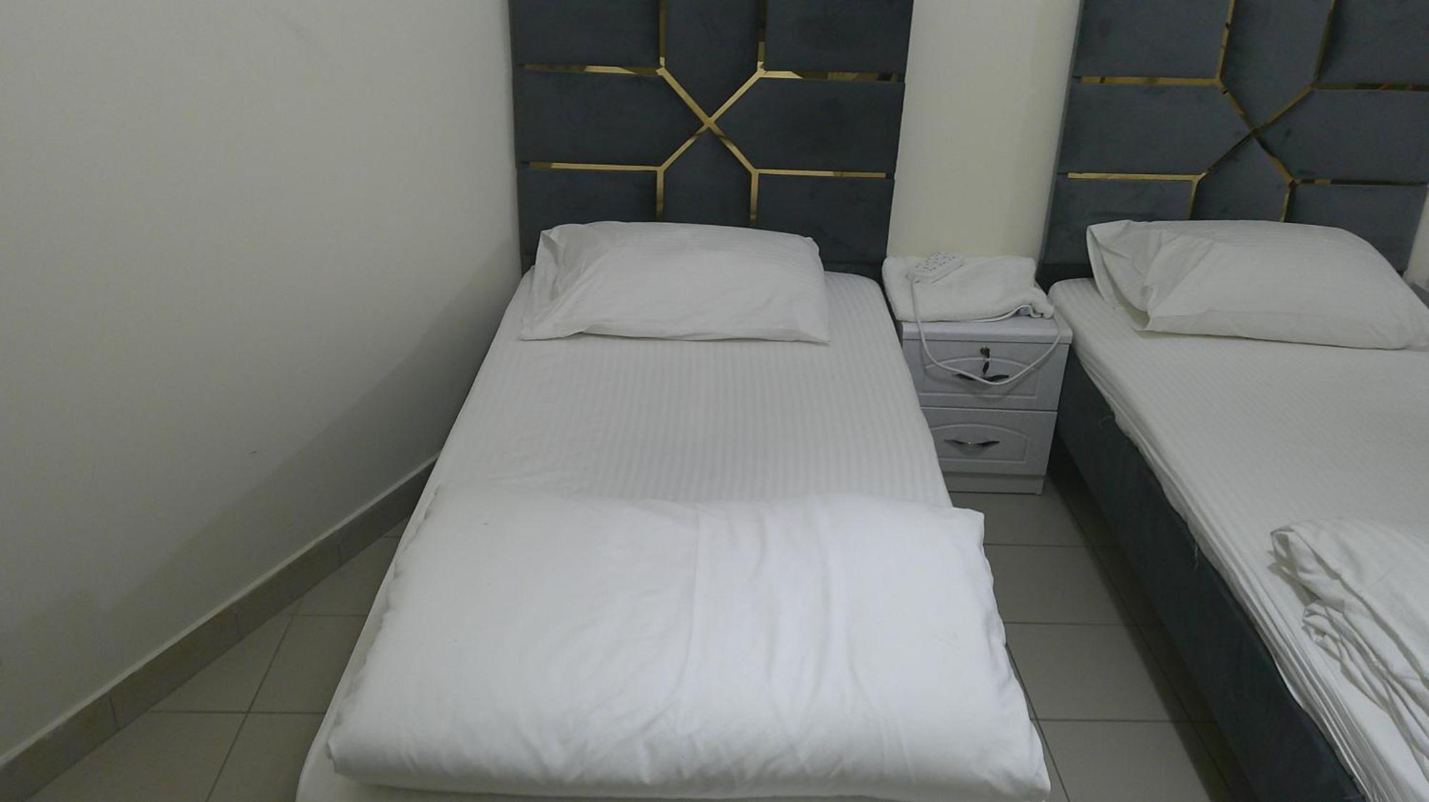 Ruby Star Hostel Dubai F2 Экстерьер фото