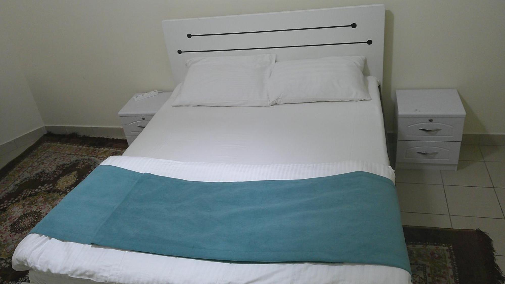 Ruby Star Hostel Dubai F2 Экстерьер фото