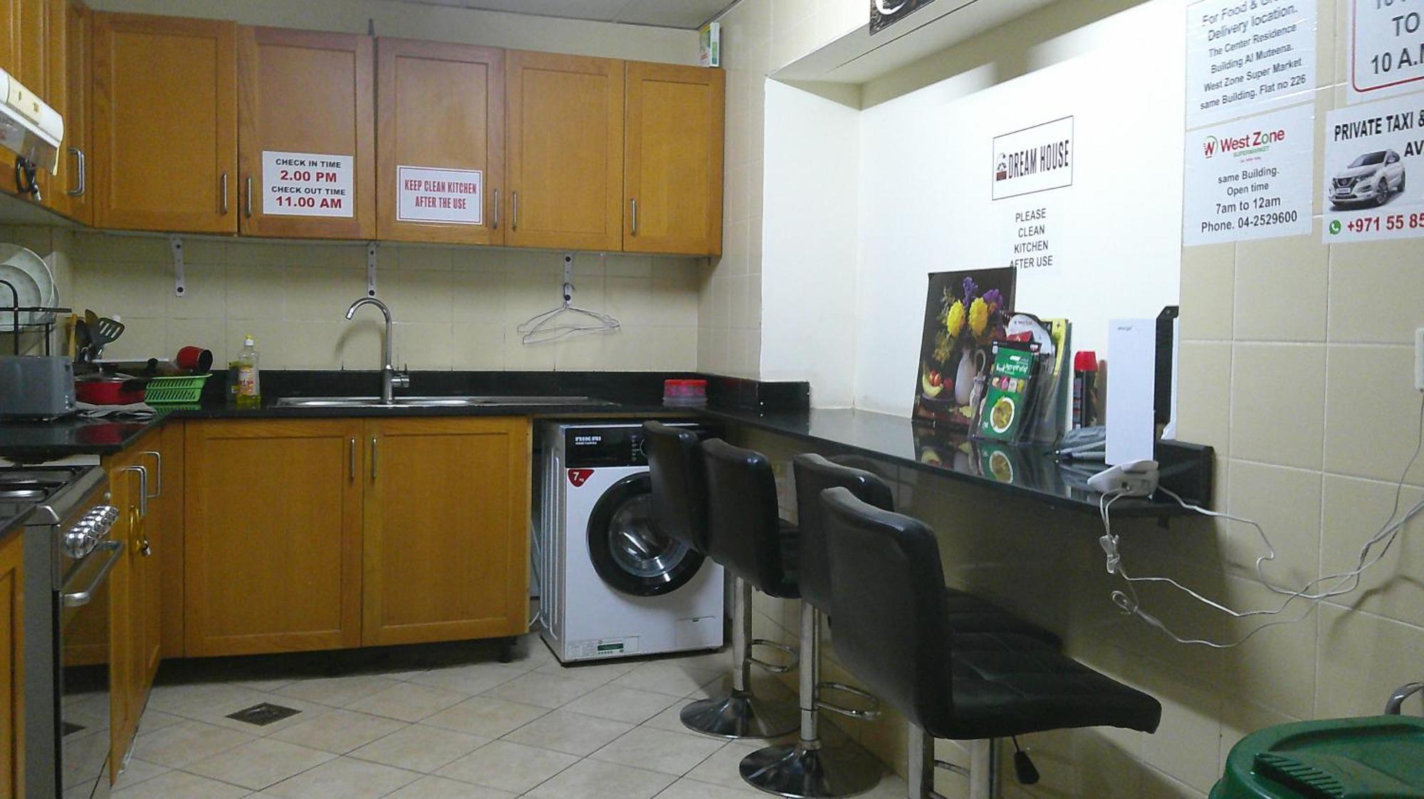 Ruby Star Hostel Dubai F2 Экстерьер фото