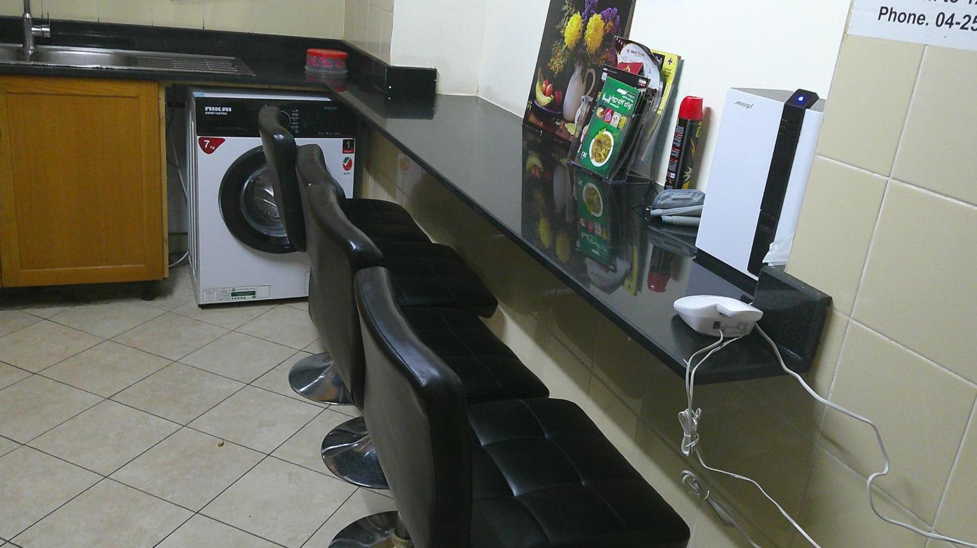 Ruby Star Hostel Dubai F2 Экстерьер фото