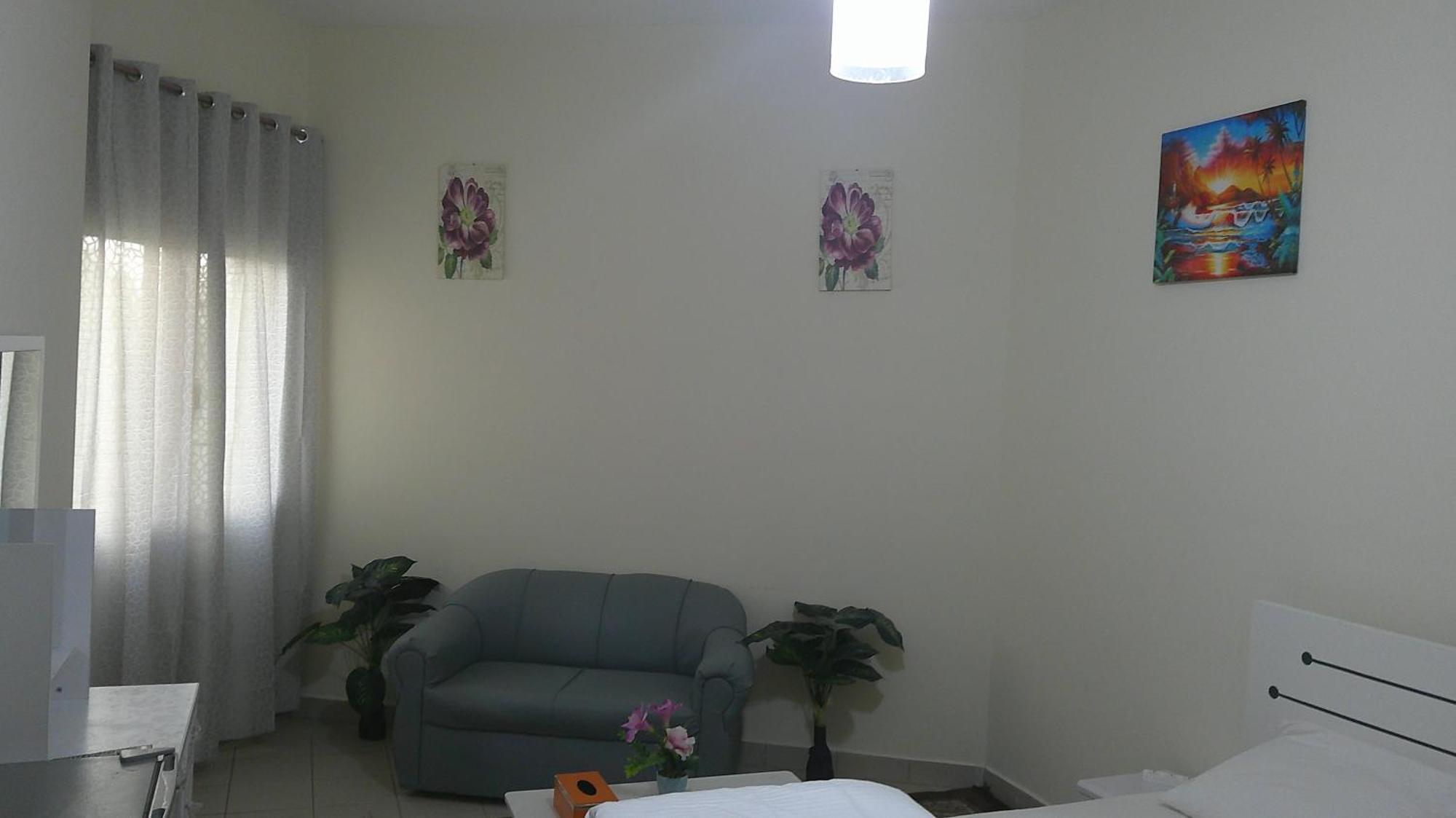 Ruby Star Hostel Dubai F2 Экстерьер фото