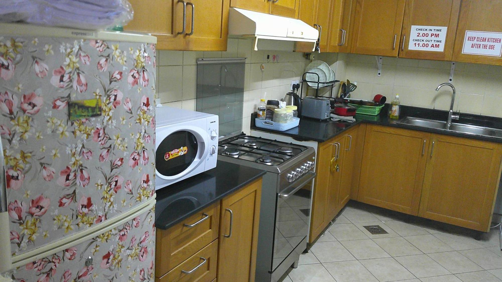 Ruby Star Hostel Dubai F2 Экстерьер фото